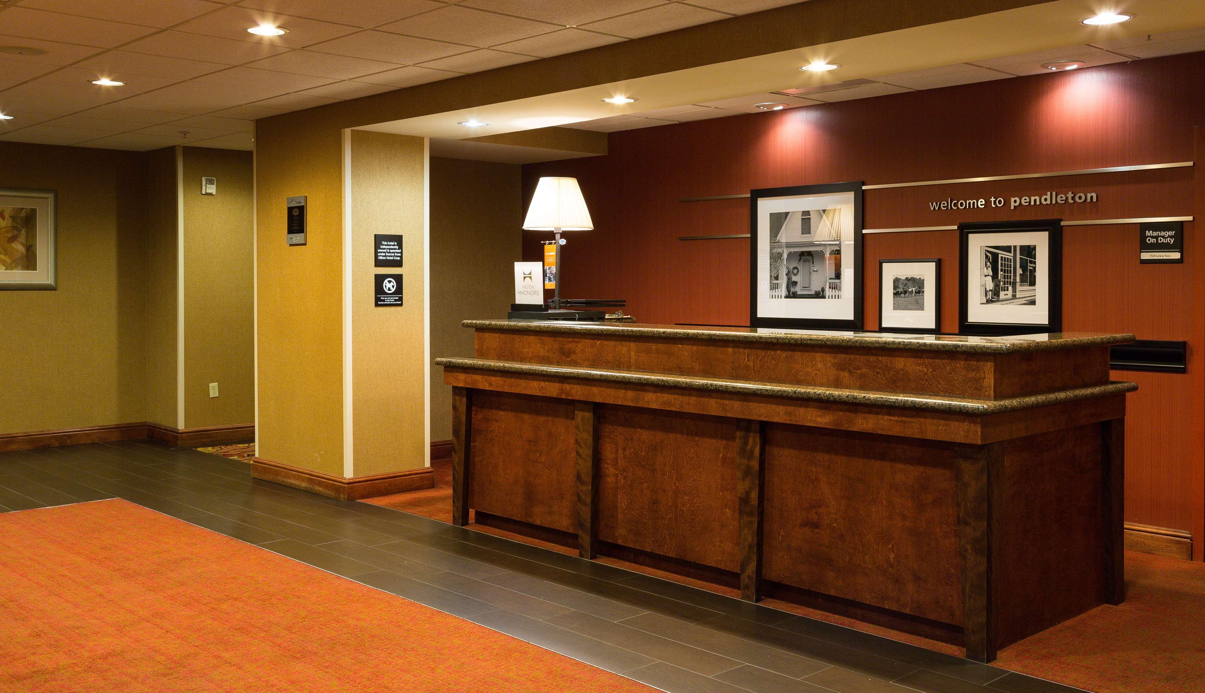 Hampton Inn Pendleton Buitenkant foto