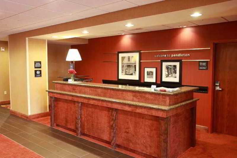 Hampton Inn Pendleton Buitenkant foto